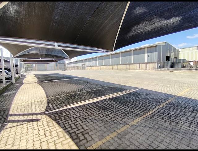 1,969M² INDUSTRIAL YARD TO LET IN DRIEHOEK